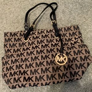 Michael Kors Shoulder Bag